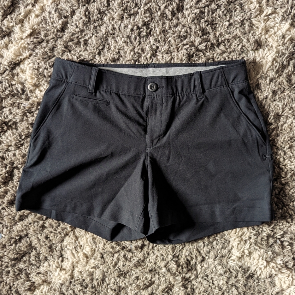 Under Armour Golf Shorts Size 6